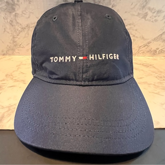 Tommy‎ Hilfiger Baseball Style Hat Lightweight Golf Adjustable Nylon - Picture 1 of 6